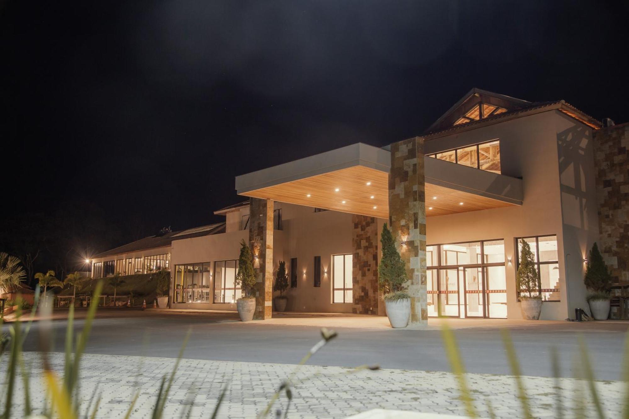 Hotel Chales Capitanias Агуас-ді-Ліндоя Екстер'єр фото